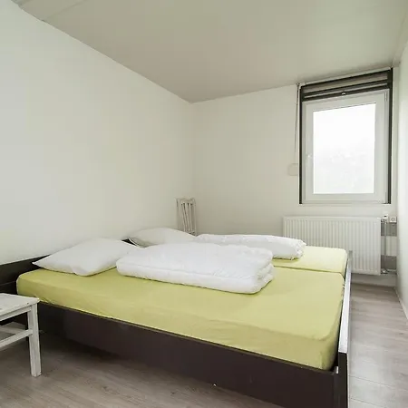 度假居 Modern Holiday In Julianadorp With Pool Nearby