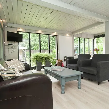 度假居 Modern Holiday In Julianadorp With Pool Nearby